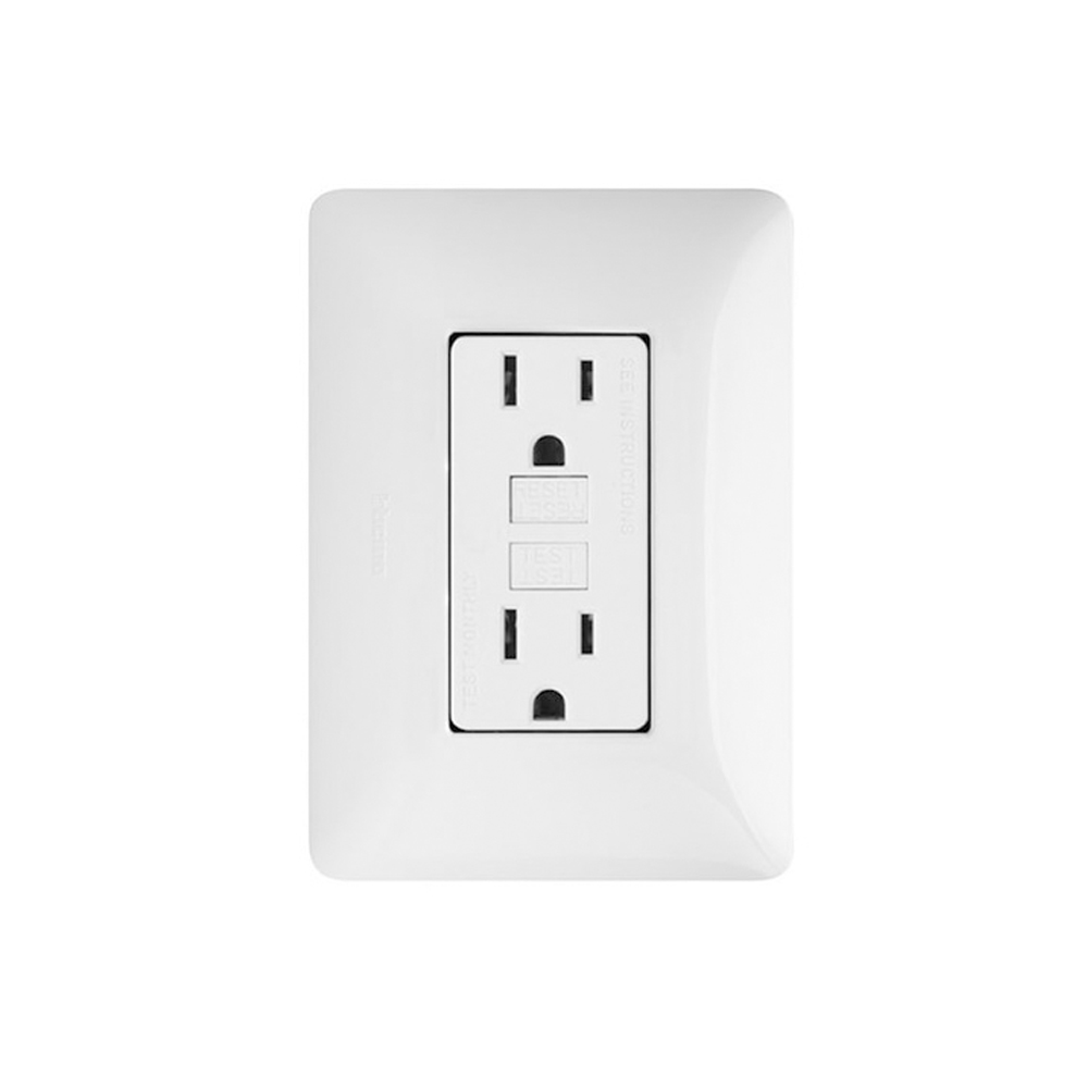 tomacorriente bticino matix